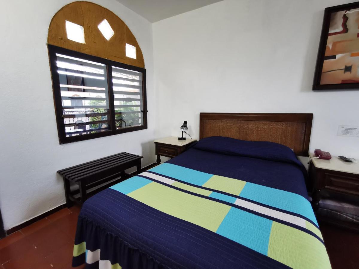 Hotel Doralba Inn เมริดา ภายนอก รูปภาพ