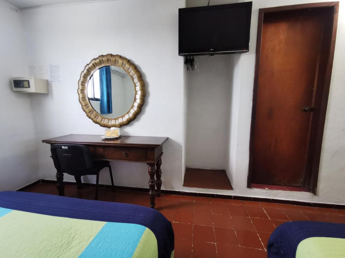 Hotel Doralba Inn เมริดา ภายนอก รูปภาพ